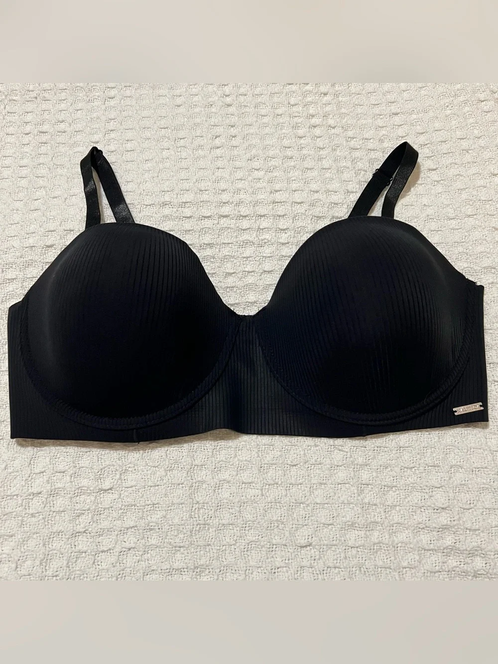 Nautica Micro Ribbed Molded Bra Full Coverage T-Shirt Bra Size 42D Black